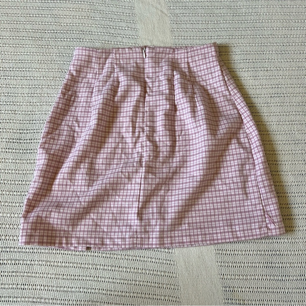 Brandy Melville Pink Gingham Skirt - Picture 2 of 4